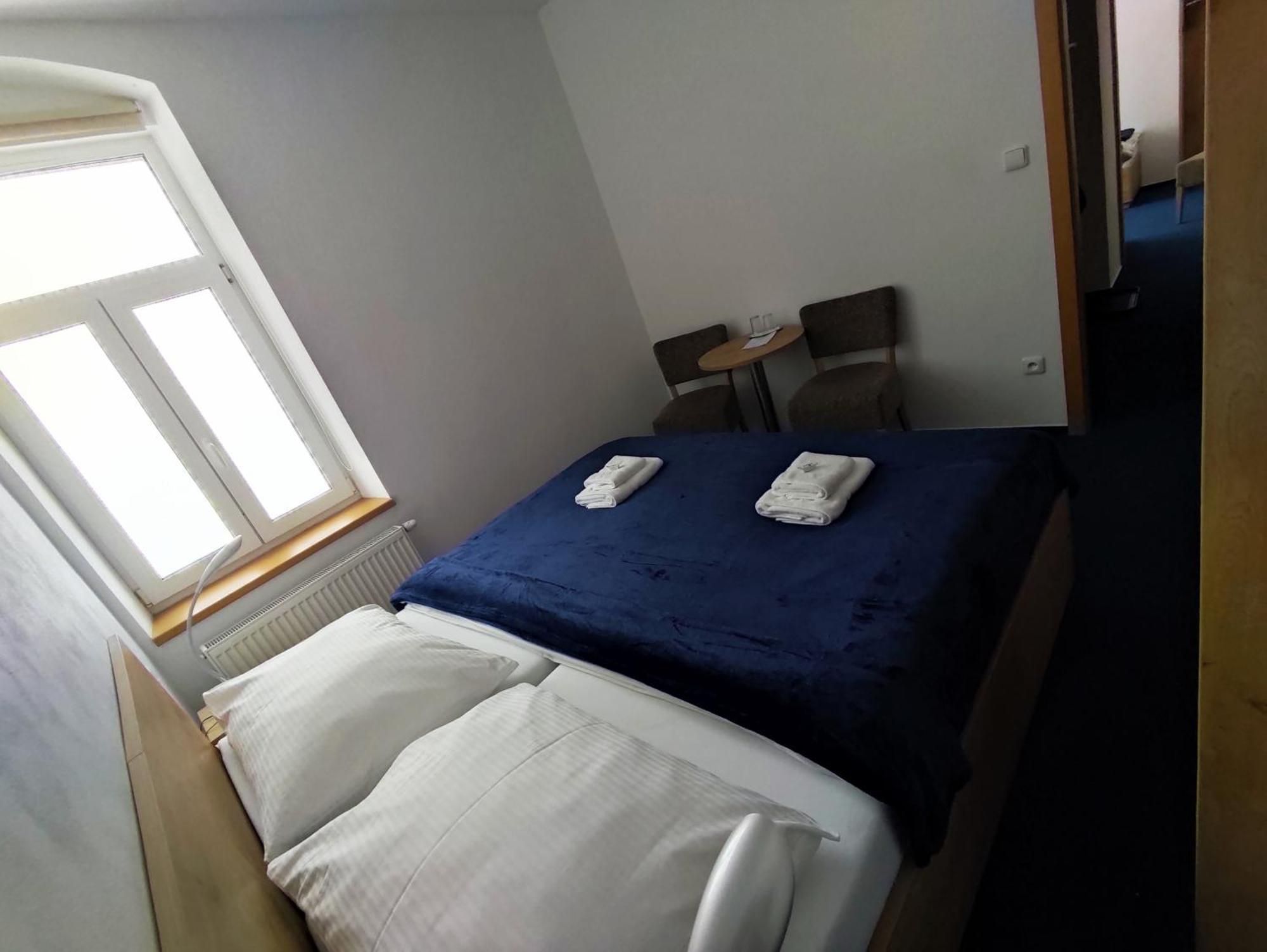 Hotel Poutni Dum กราลิกี ภายนอก รูปภาพ